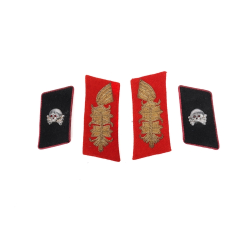 136 - A pair of Third Reich General's collar patches, gilt bullion embroidery; also a pair of Panzer colla... 