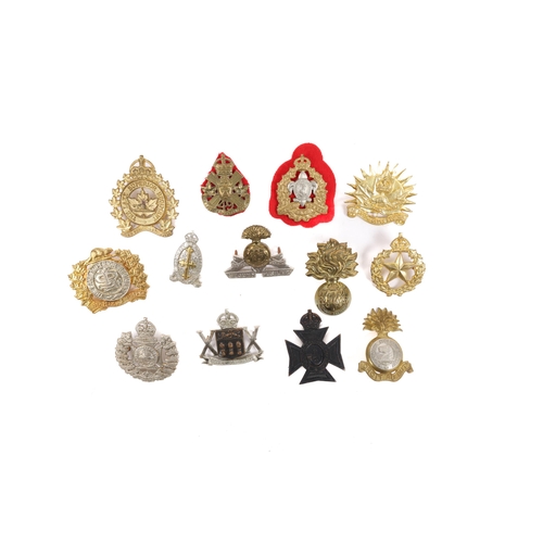 245 - 20 post 1920 Canadian cap badges, including Westminster Regiment, Lake Superior Regiment (2 types), ... 