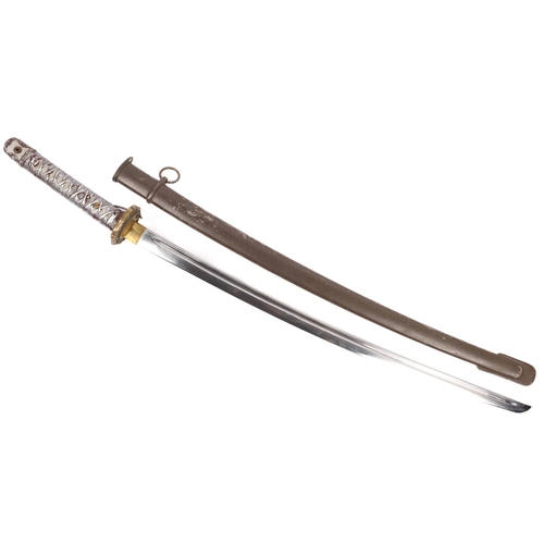 283 - A Japanese Army NCO's sword in its olive green painted scabbard, the shin gunto blade and scabbard t... 