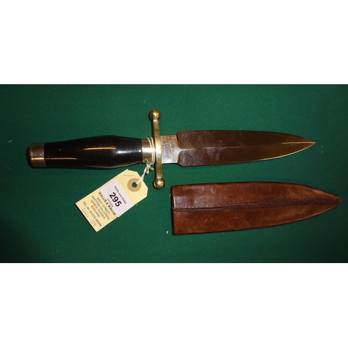 295 - A mid 20th century Sheffield hunting knife by R. Middleton, double edged leaf shaped blade 6½