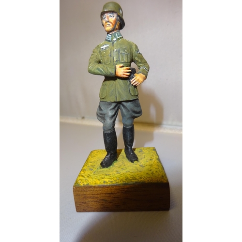 63 - 14 metal 54mm models of Third Reich combat soldiers: SS, Paratroop, D.A.K., Heer etc. Very well deta... 