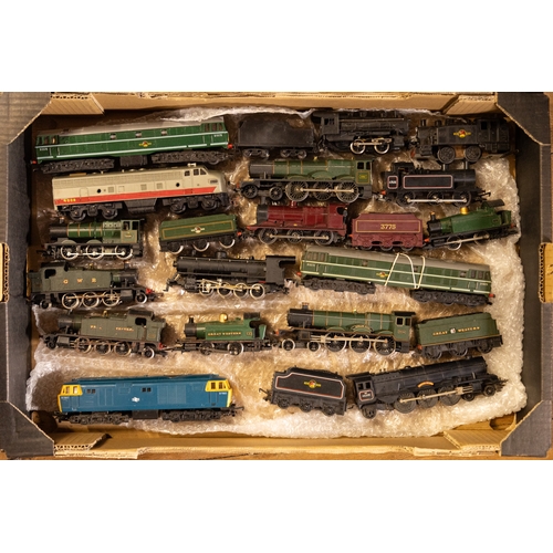 1 - A good quantity of OO model railway. Including 30 plus locomotives, tank locos, 0-4-0, 2-6-2, 4-6-2,... 