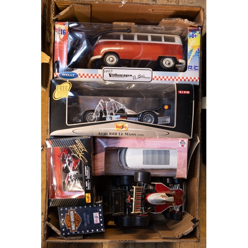 3 - A quantity of various makes. 7x 1:18 scale - 2x Bburago Volkswagen Beetle and a Lamborghini Diablo. ... 