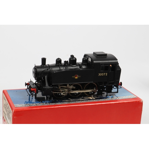 49 - 2 OO Gauge Locomotives. An electric DJH BR ex LBSCR/SR Class C2X 0-6-0 Tender Loco, 32527 in unlined... 