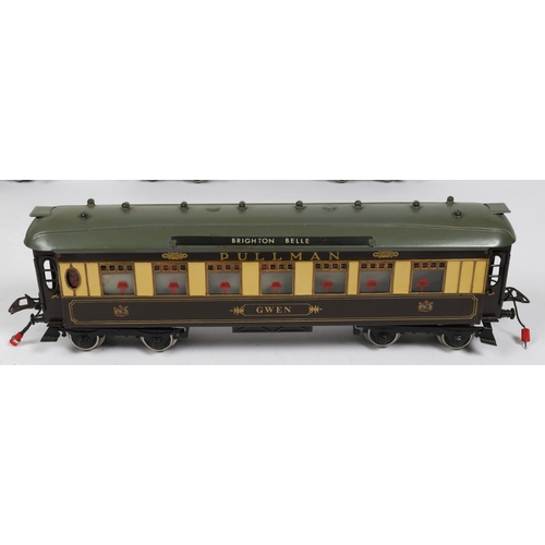 69 - A rare Hornby O Gauge 3-rail electric 5 car Brighton Belle set. 2 power cars, Car No.92 and Car No.9... 