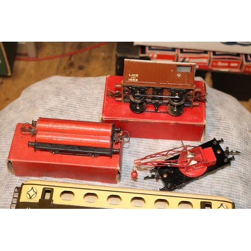 17 - A French O gauge JEP SNCF 4-4-4 tender locomotive, complete with tender in dark brown livery, with r... 