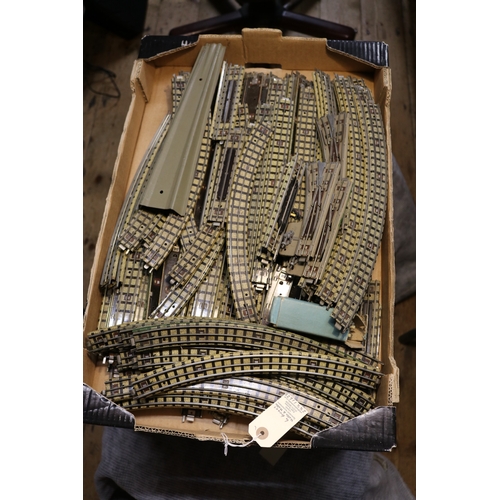 43 - Hornby Dublo accessories etc. Various rolling stock including breakdown cranes, freight wagons,- wel... 