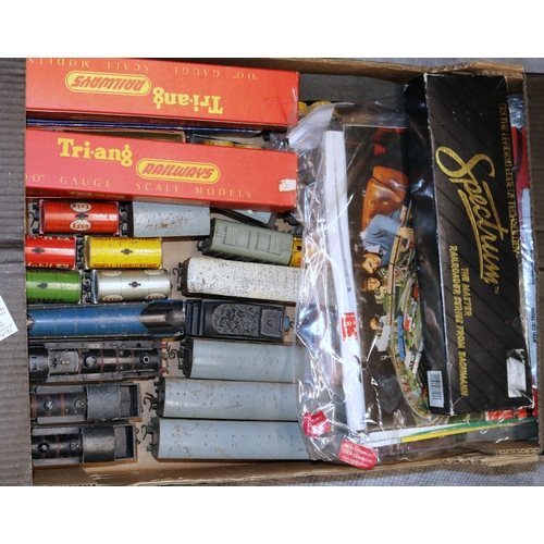 46 - A quantity of Hornby Dublo Locos and rolling stock. Includes Sir Nigel Gresley with tender, Royal ma... 