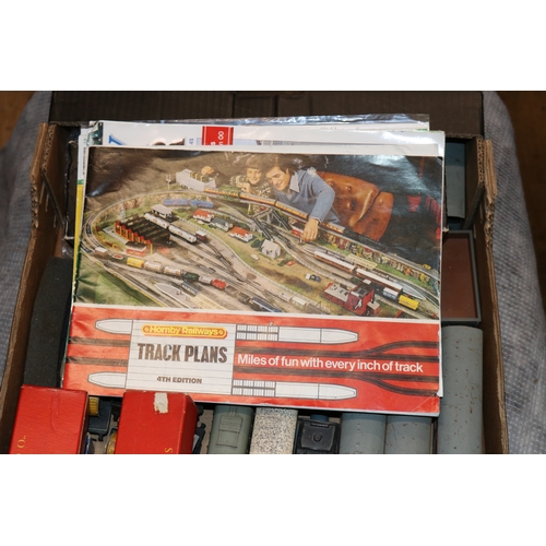 46 - A quantity of Hornby Dublo Locos and rolling stock. Includes Sir Nigel Gresley with tender, Royal ma... 