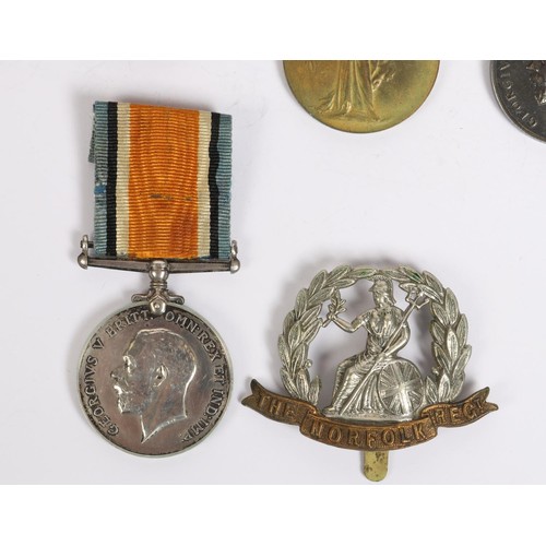 44 - Pair: BWM, Victory (45107 Pte H C Sims North'd Fus), VF/NVF with cap badge; Pair: BWM, Victory (GS 8... 