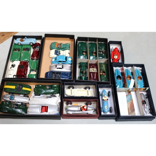 253 - 32 Mainly racing cars by TW (Trevor Wright). Some are recast of Dinky and crescent. All are made in ... 