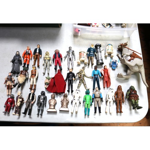 278 - Star Wars vintage 1977-1983. To include Landspeeder, Taun Taun (closed belly) broken reigns, MLC-3 w... 