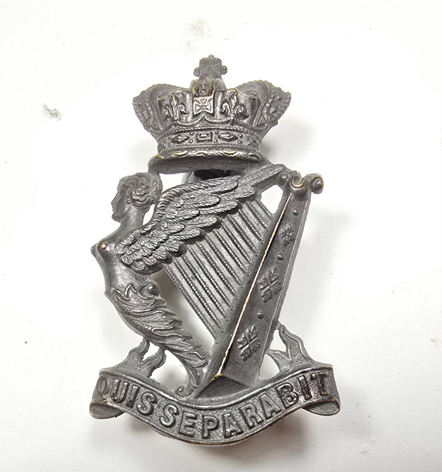The Royal Irish Rifles. An officer’s pagri badge or very late pattern ...