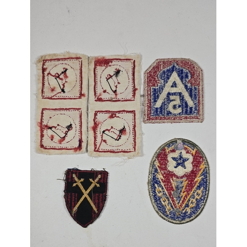 181 - 2 pairs of British WW2  8th Army 13 Corps woven unit arm badges in unissuedcondition, together with ... 
