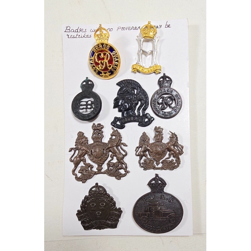 212 - 32 modern and restrike cap badges, mostly London Regiments including officers. New condition, ex. ma... 