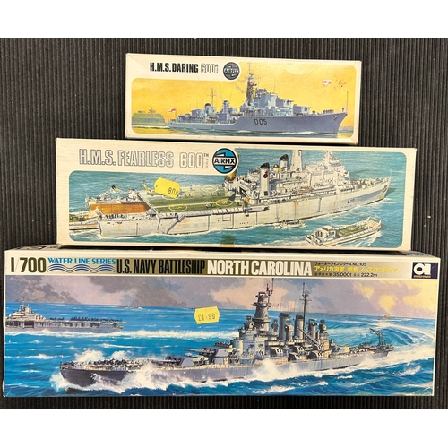 45 - 9 unmade model kits of Naval and civilian ships. Scales include 1:400/1:600/1:700. An impressively l... 