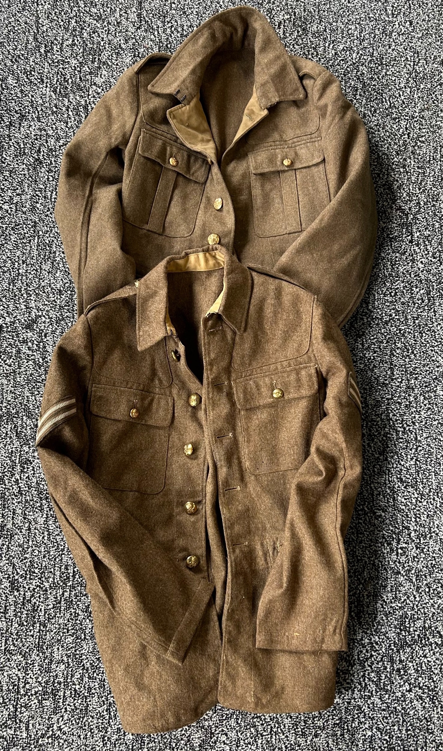 Box of British Service dress tunicsvarious WW2 dates. 5 in total, good ...