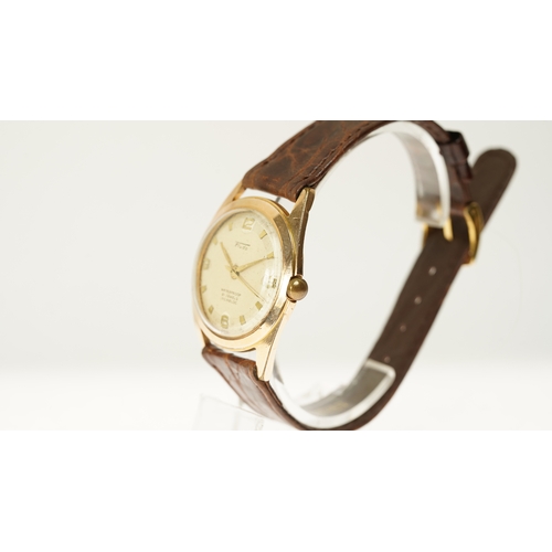1 - Gentleman's Fludo wristwatch, gold plated. 33mm. Manual wind movement, running intermittently. GC.