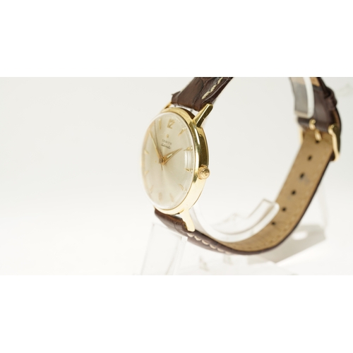17 - Zenith gentleman's automatic wristwatch in 18kt gold. 36mm.