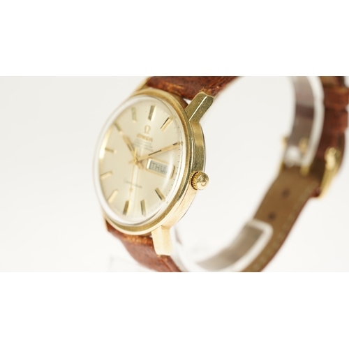 55 - Omega Constellation Chronometer, gold capped. 35mm. Reference 168.016. White dial with gilt indices,... 