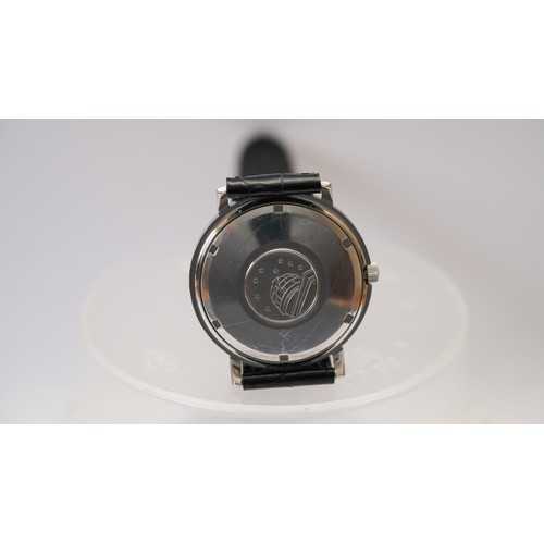 50 - Omega Constellation in steel. Reference ST 168.004. 35.5mm. Dial slightly yellowed, marked Automatic... 