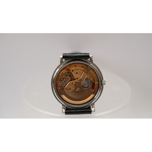 50 - Omega Constellation in steel. Reference ST 168.004. 35.5mm. Dial slightly yellowed, marked Automatic... 