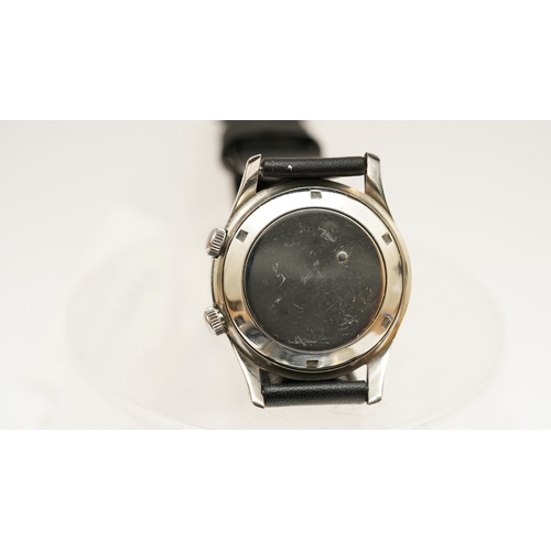 10 - Girard Perregaux Alarm wristwatch in steel. 34mm. White dial with gilt indices, alarm setting window... 