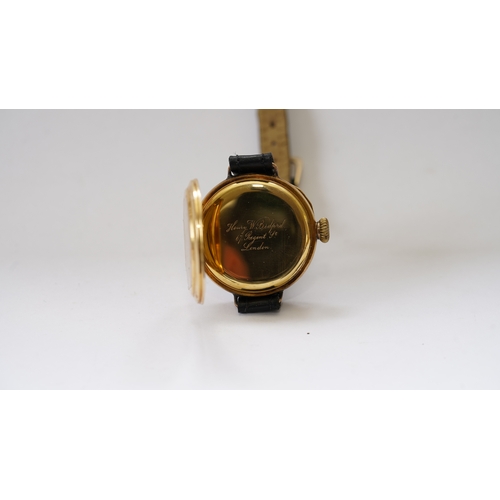 16 - Gentleman's Am Watch Company, Waltham, Mass, wristwatch conversion in 18kt gold. 35mm. Hinged case w... 