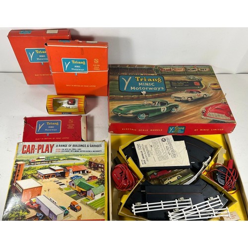 125 - A quantity of OO railway by various makes. Hornby Western Class 52 Co-Co diesel hydraulic 'Western C... 