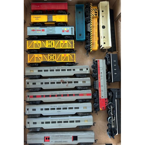 123 - Tri-ang OO North American TR Series railway. Including set RS11 comprising 0-4-0 dock style shunting... 