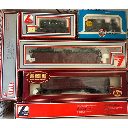 129 - A quantity of OO Railway by Lima, Airfix, Hornby etc. Airfix BR 1400 Class 0-4-2 tank, 1466. Plus 18... 