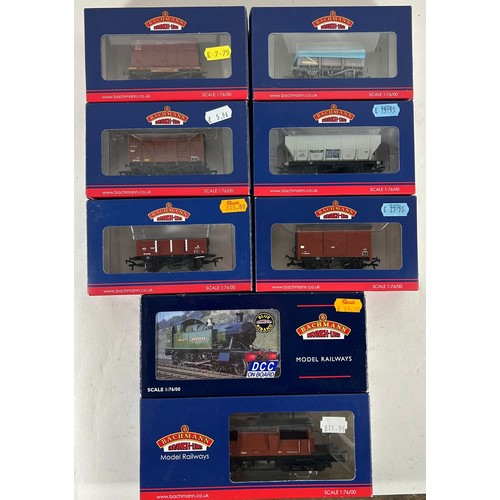 235 - Bachmann Branchline OO Railway. A BR Ivatt Class 2MT 2-6-0 tender locomotive 46443 (32-826Z). A BR C... 