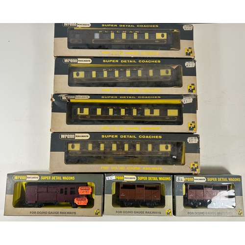 238 - A small quantity of Wrenn Railways. A BR Castle Class 4-6-0 Tender Locomotive 4075 'Cardiff Castle' ... 