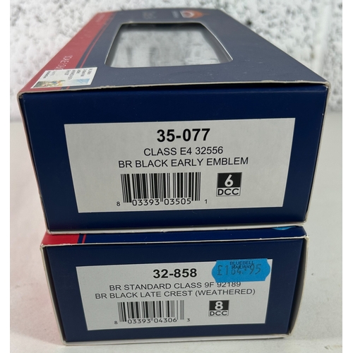 146 - Bachmann Branch-Line OO Railway. 2x Steam Locomotives. A BR Standard Class 9F 2-10-0 Tender Locomoti... 