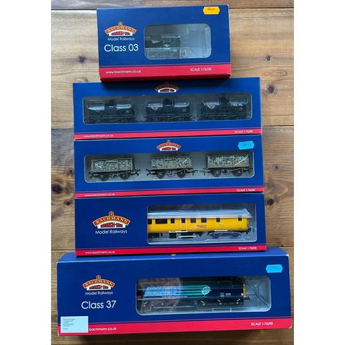 148 - Bachmann Branch-Line OO Railway. A Class 37 Diesel Electric Locomotive 37419 'Carl Haviland' (No. pr... 