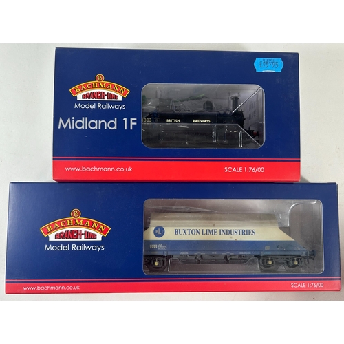 152 - Bachmann Branch-Line OO Railway. 2 Steam Locomotives. A GWR Class 94XX Pannier Tank 9479 (35-027). I... 