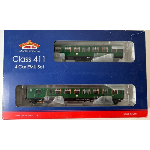 173 - Bachmann Branch-Line OO 4CEP EMU 7105 Late SR Multiple Unit Green (31-425). Boxed, some light wear/t... 