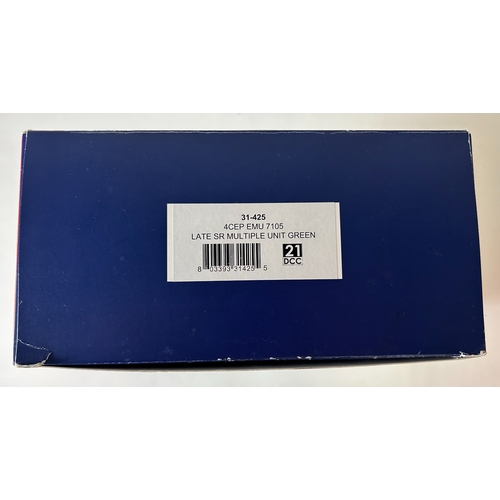 173 - Bachmann Branch-Line OO 4CEP EMU 7105 Late SR Multiple Unit Green (31-425). Boxed, some light wear/t... 