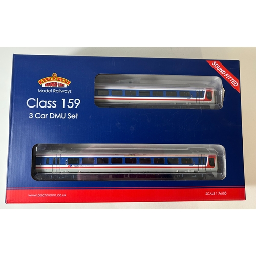 176 - Bachmann Branch-Line OO Class 159 3 Car DMU 159013 (31-520SF). Sound fitted. In BR Network Southeast... 