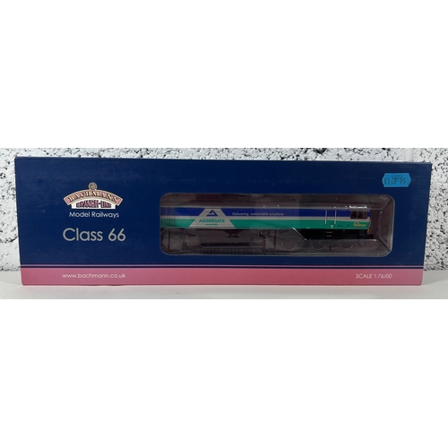 180 - Bachmann Branch-Line OO Diesel-Electric Locomotive. Class 66 66711 (32-738). 21DCC. In GB Railfreigh... 