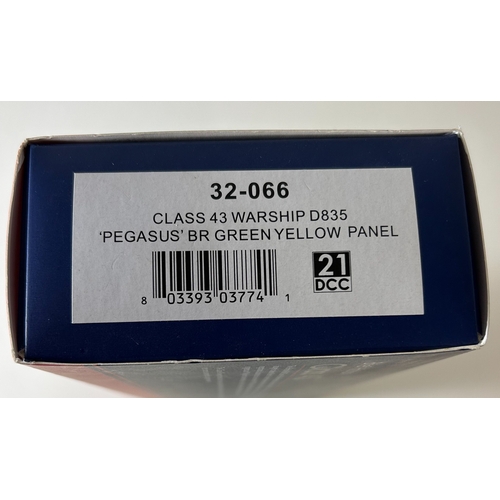 182 - Bachmann Branch-Line OO Diesel-Hydraulic Locomotive. Class 43 D835 'Pegasus' (32-066). With 21 DCC. ... 