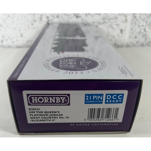 245 - Hornby OO Gauge R30231 HM The Queen's platinum jubilee West Country No.70 'Elizabeth 11'. DCC Ready.... 