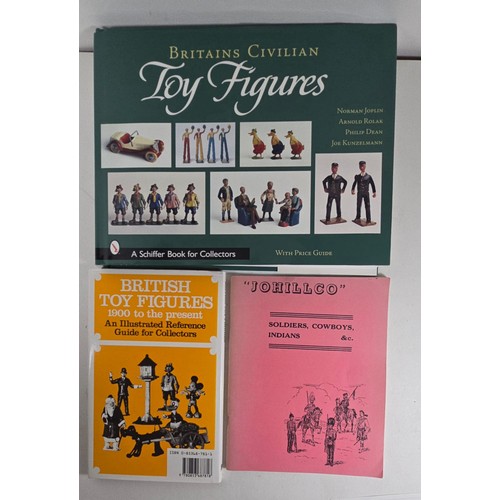 35 - A Fremlins Brewery of Maidstone in Kent large grey plastic elephant. 18cm in length from tusk to tai... 