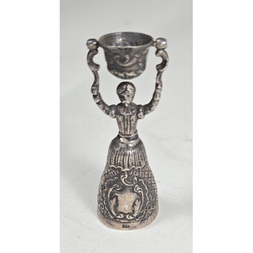 344 - A Victorian silver dice cup hallmarked for 1898, in the form of a lady in Elizabethan costume holdin... 