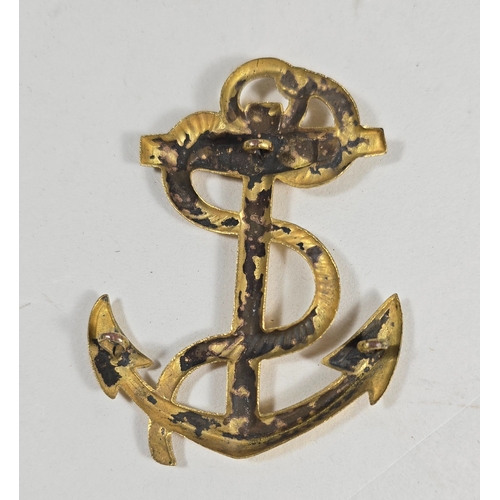 397 - An early 19th. C. Royal Naval Officers gilt badgeA scarce early 19th C. Royal Naval Officers die str... 