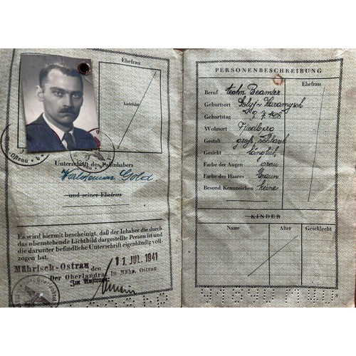 537 - WW2 German Reisepass/ passport named to Waldemer Gold. In good used condition
