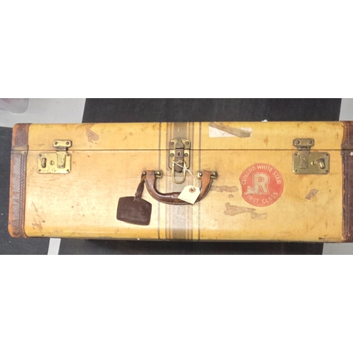 379 - A very nice steamer trunk with leather edging and handles, nice brass locks, (no keys), lovely CUNAR... 