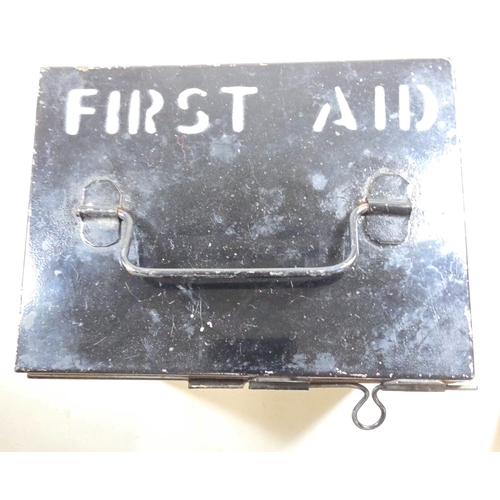 401 - An HM silver ARP badge in its original card box, an ARP 