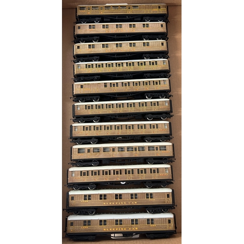 14 - A quantity of OO Model Railway. Mostly in LNER livery, 3 boxed locomotives - 2 Hornby Class A3 4-6-2... 