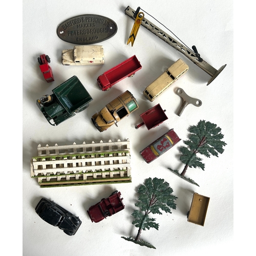 38 - Hornby O Gauge Freight Rolling Stock. 2x No.1 Goods Van. No.1 Cattle Truck. No.50 Cattle Truck. No.5... 